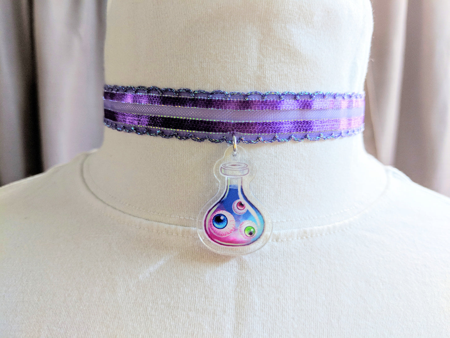 Eyeball in Jar Halloween Choker